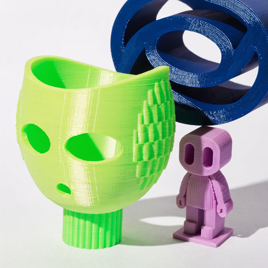 Peças impressas em 3D com filamento colorido